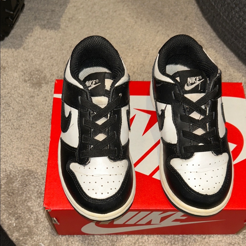 Nike Dunk Low (Panda) Kids Black and White Sneakers size 9c